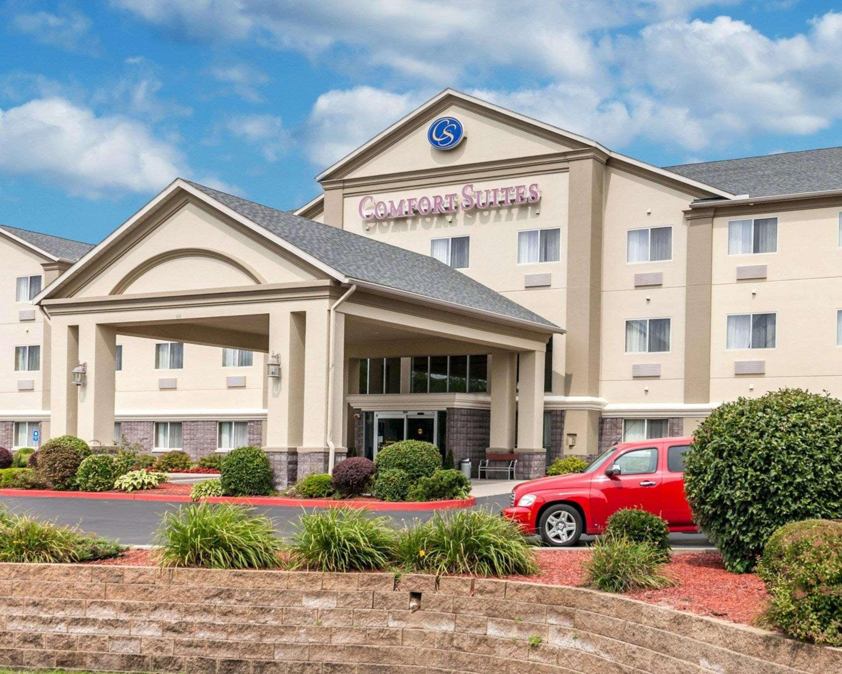 Comfort Suites North Elkhart Exterior photo